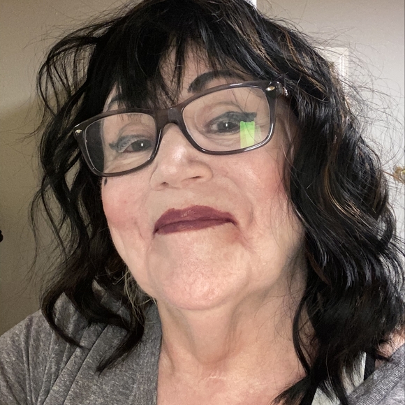 Meet your Posher, Decadent Deals. - Picture 3 of 3